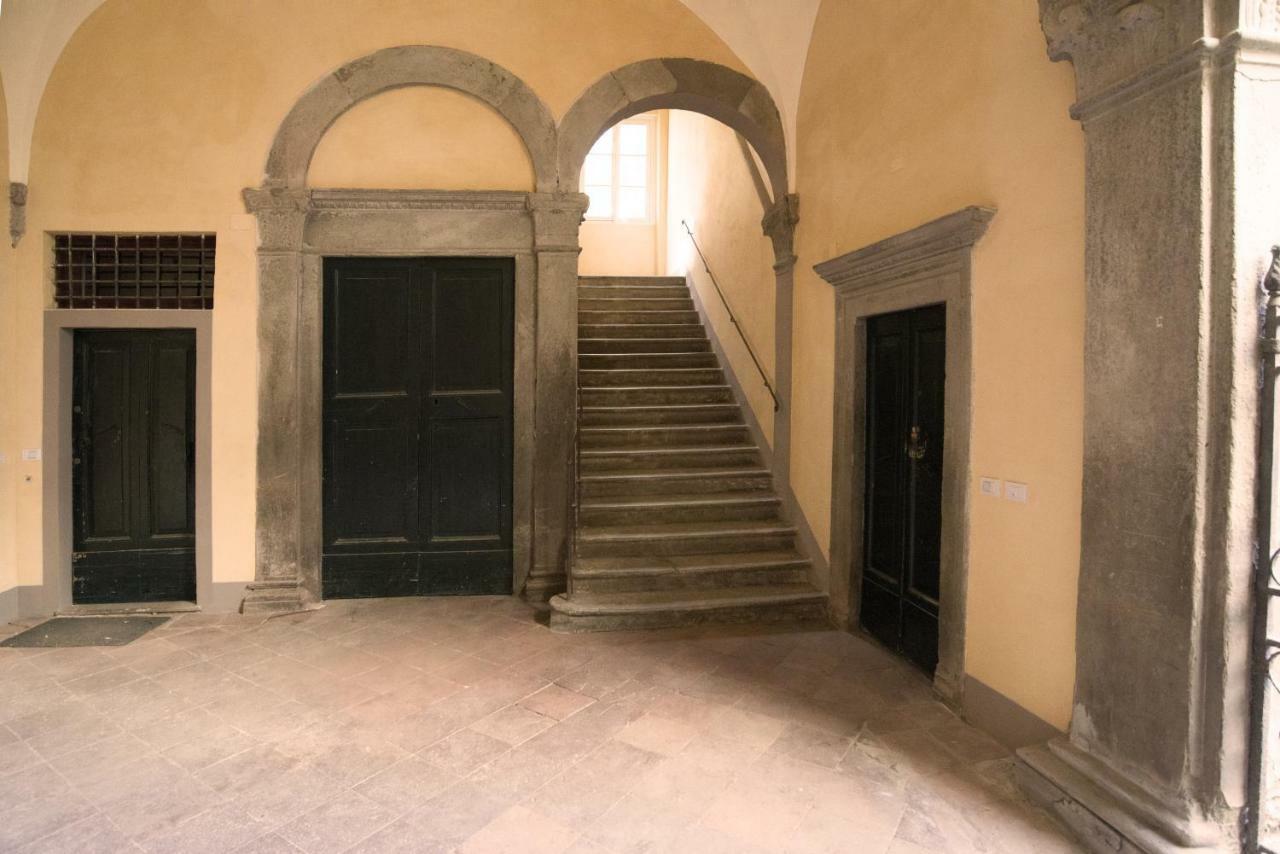 Suite Viola Antica Lucca Exterior foto